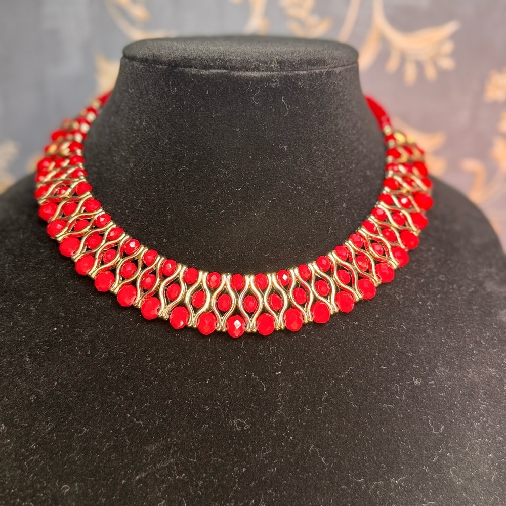 Vintage Estate Red and Gold Toned Necklace Lot A33